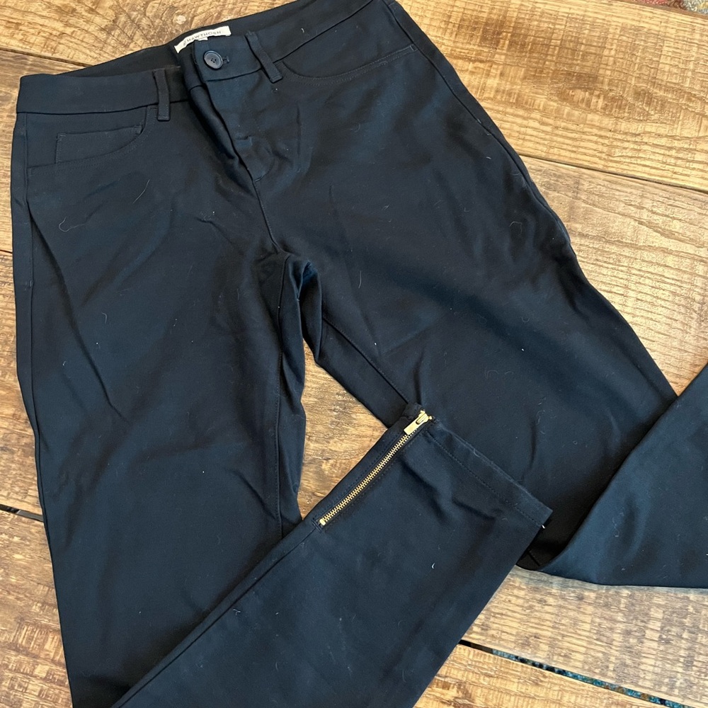 41 Hawthorn, black stretch, gold zipper detail, size 8.  Like New!